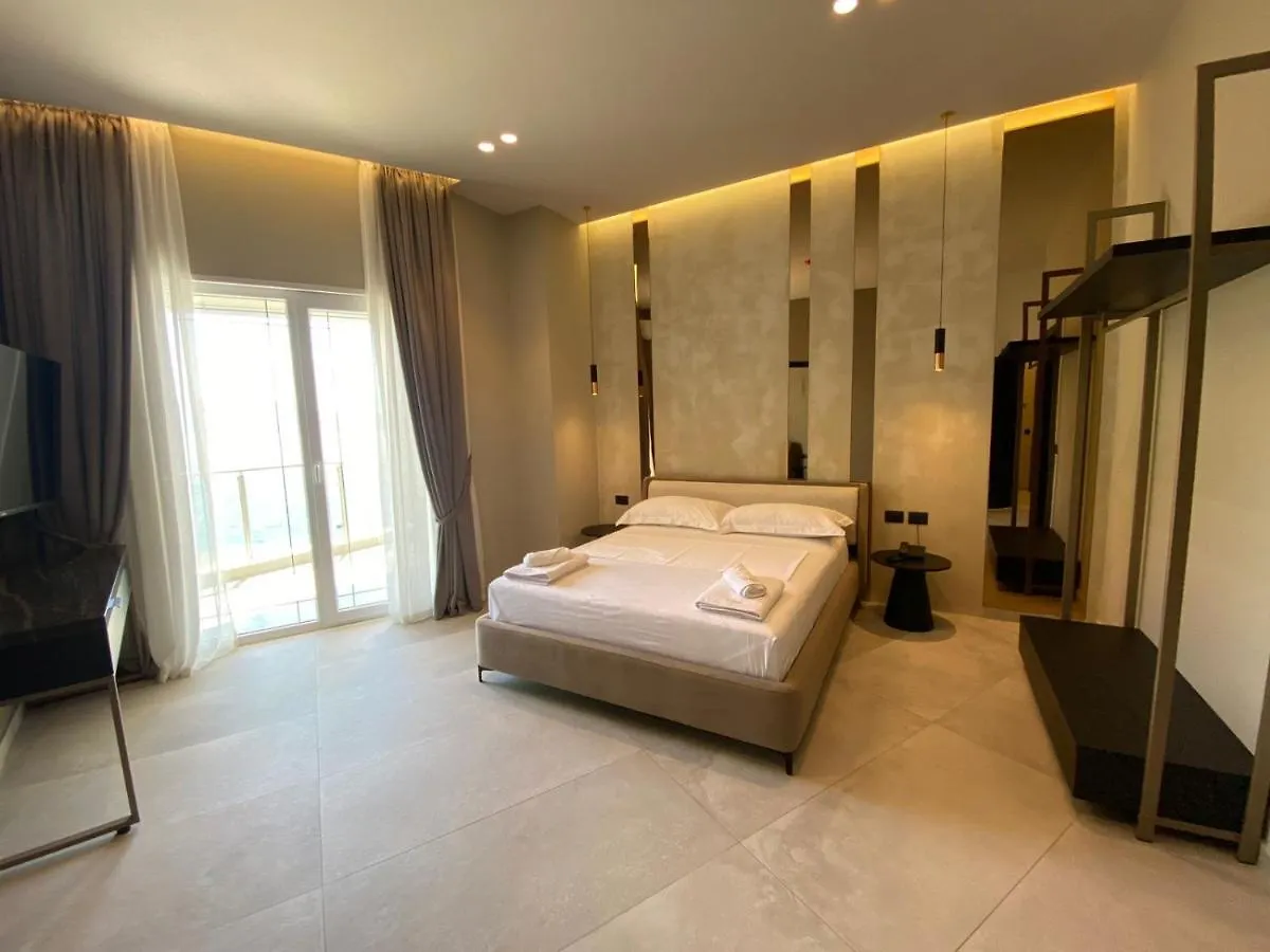 Nuna Hotel Radhimë Albania