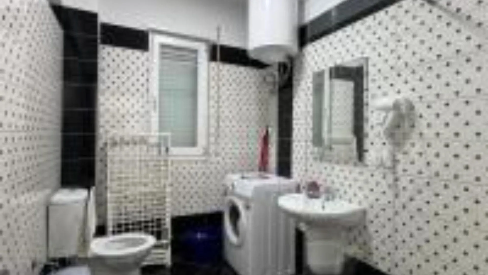 Nuna Hotel Radhimë 0*,